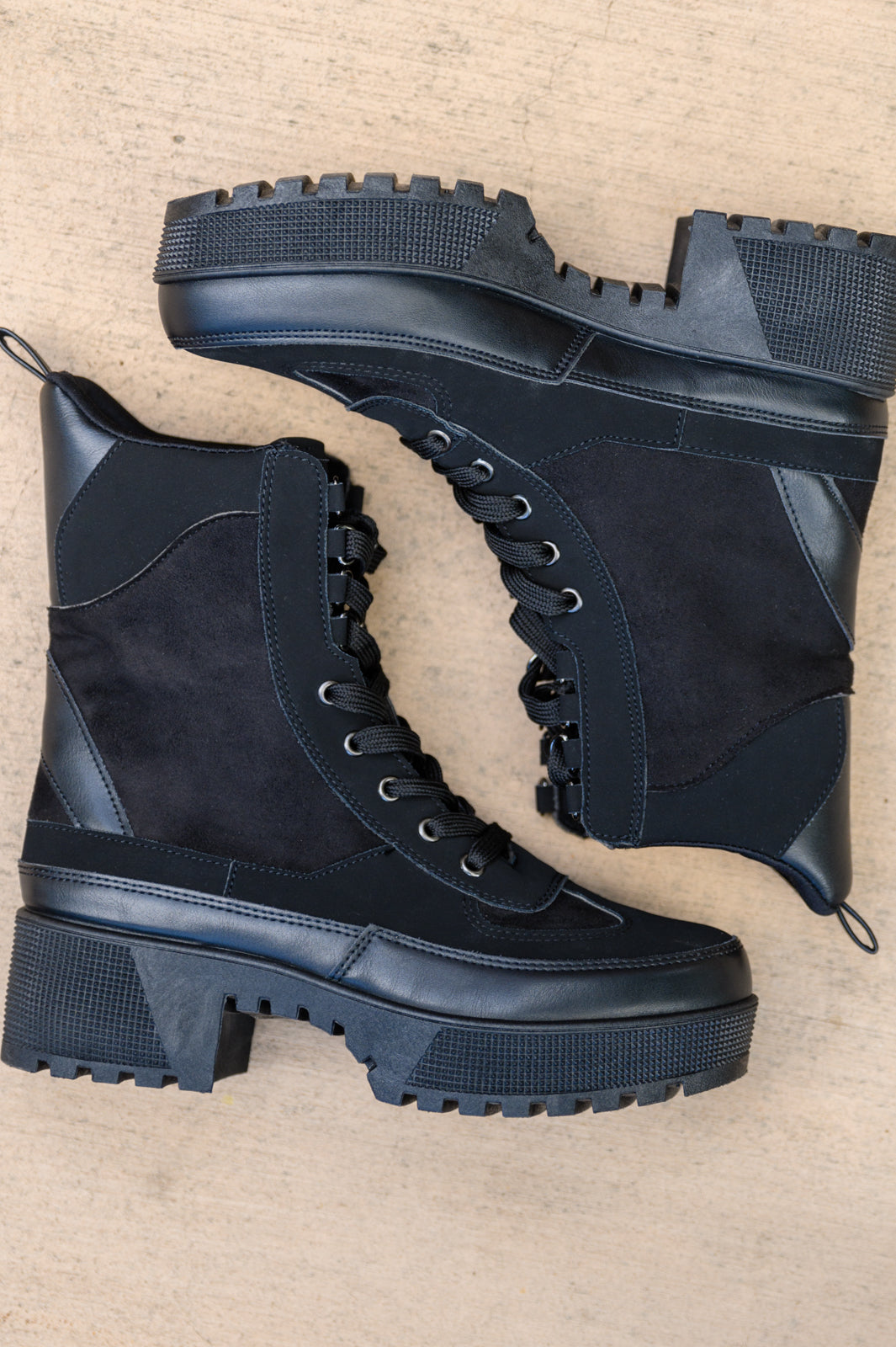 Desert Nights Lace Up Boots In Black